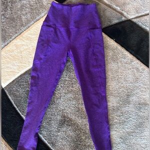 BEYOND YOGA ‘CAUGHT IN THE MIDI’ SPACE DYE LEGGING IN DAHLIA HEATHER PURPLE
